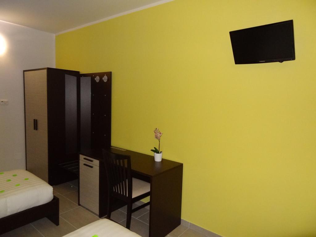Affittacamere Rooms Di Matteo San Paolo di Iesi Exterior foto